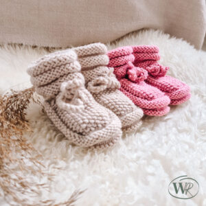 Gebreide babyslofjes